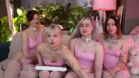 Fia  -  TG -  Mia -  Alice -  online show from 03.21.26