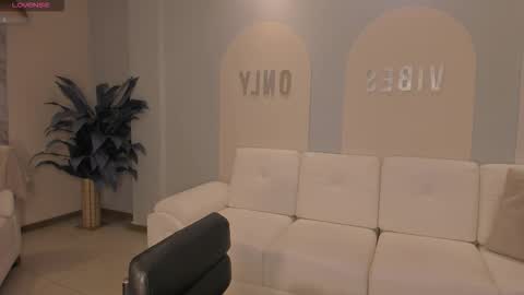 Sunny Rivers online show from 09.27.25