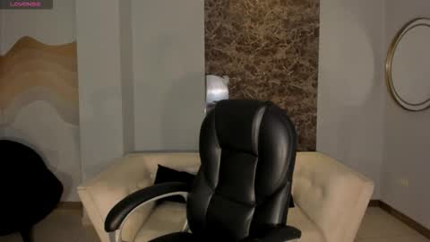 Sunny Rivers online show from 11.22.25