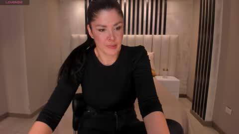 Sunny Rivers online show from 01.17.26