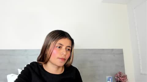 sunnywhitee online show from 03.20.26