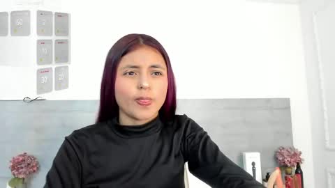 Snapshot of sunnywhitee chatting on 05.21.26 sunnywhitee online show from 05.21.26