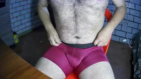 Snapshot of sunrisered9 chatting on 02.27.25 Martin online show from 02.27.25