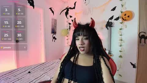   online show from 10.08.25