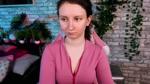 Snapshot of sunshine_blaze chatting on 05.01.26 Alice online show from 05.01.26
