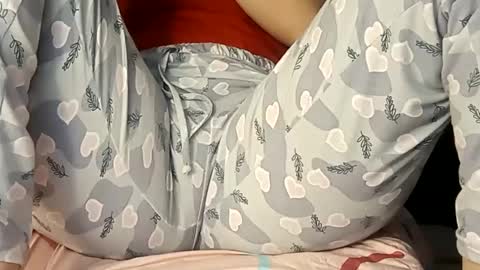 Snapshot of sunshine_days chatting on 02.17.25 Annie online show from 02.17.25