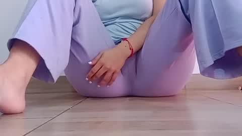 Snapshot of sunshine_days chatting on 09.26.25 Annie online show from 09.26.25