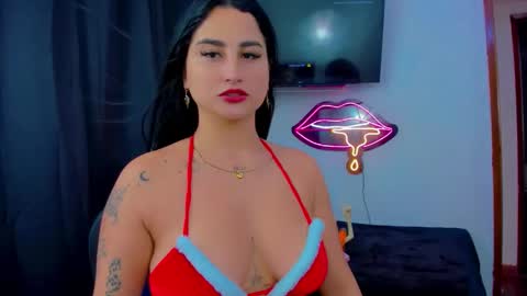 Snapshot of sunshine_uwu22 chatting on 02.24.26 Andrea Rodriguez online show from 02.24.26