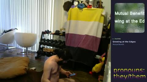 Snapshot of sunshinestreak chatting on 05.19.26 im not actually a man my pronouns are theythem online show from 05.19.26