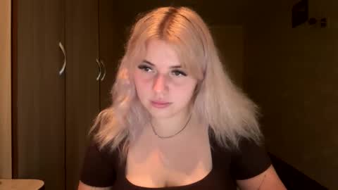 sunshinyflash online show from 11.19.25