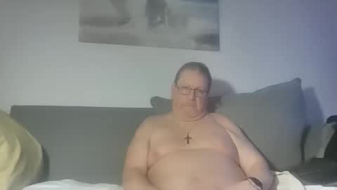 Snapshot of sunspotbaby chatting on 05.14.26 Sunspotbaby online show from 05.14.26