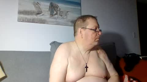 Snapshot of sunspotbaby chatting on 07.16.26 Sunspotbaby online show from 07.16.26