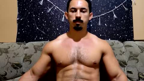 Snapshot of superbigmr chatting on 01.12.26 james online show from 01.12.26