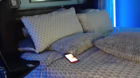 Snapshot of superbronnon chatting on 02.23.25 Superbronnon online show from 02.23.25