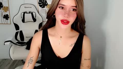 Snapshot of superhotbabe1 chatting on 02.26.26 Erica Help me to reach my goal Superhotbabe1 online show from 02.26.26