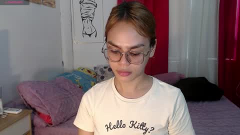 Snapshot of superhotvaleria chatting on 09.11.25 Im val online show from 09.11.25