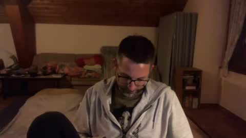 supersquirrel81 online show from 11.25.25