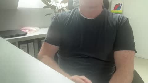 Snapshot of surfstar81 chatting on 05.07.26 surfstar81 online show from 05.07.26