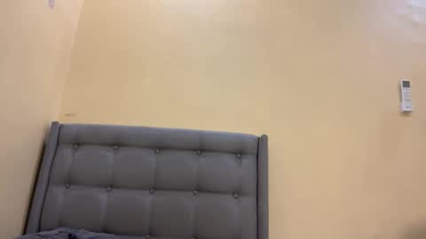 Mia online show from 01.11.26