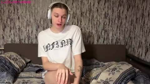 Snapshot of susan228 chatting on 01.07.25 Vladiva online show from 01.07.25