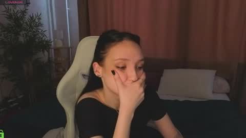 Annie online show from 06.02.26
