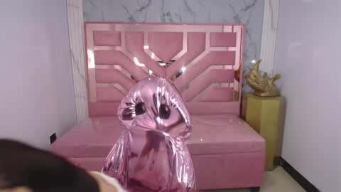 Snapshot of susan_ch1 chatting on 02.26.26 Susy online show from 02.26.26