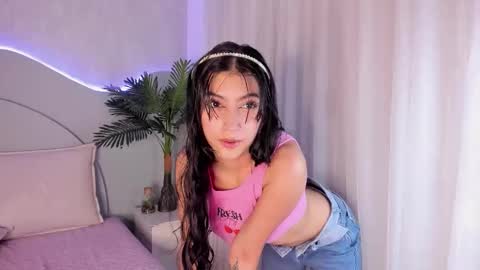 Snapshot of susana__sanchez chatting on 10.10.25 SUSANA online show from 10.10.25