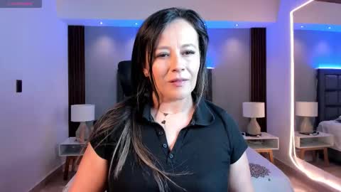 Susan  Everyday From 0530 to 1430 Col Time online show from 11.24.25