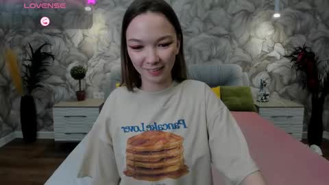 Snapshot of susannjohnson chatting on 03.08.25 susannjohnson online show from 03.08.25
