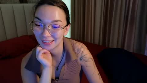 Snapshot of susannjohnson chatting on 05.15.26 susannjohnson online show from 05.15.26