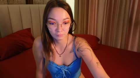 Snapshot of susannjohnson chatting on 05.18.26 susannjohnson online show from 05.18.26