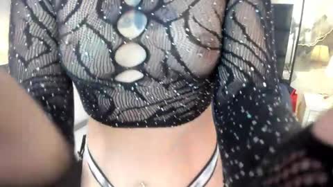 Snapshot of susanvilla chatting on 04.20.26 susanvilla online show from 04.20.26