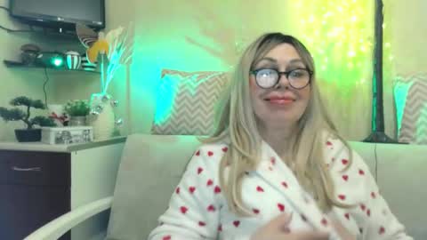 SusiexNoreen online show from 02.08.26