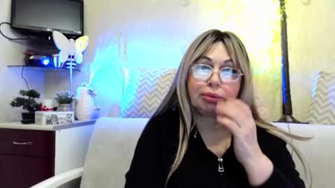 SusiexNoreen online show from 04.14.26