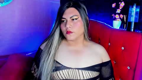 Snapshot of sussan__dirty chatting on 10.11.25 Sussan online show from 10.11.25