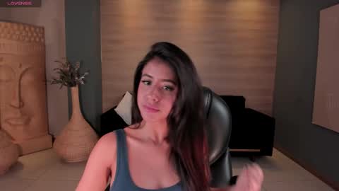 Sussan online show from 02.24.25