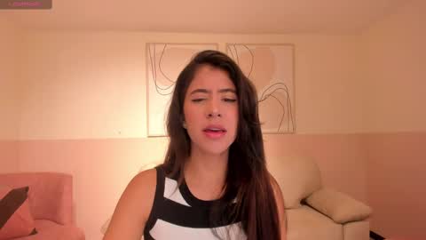 Sussan online show from 02.26.25