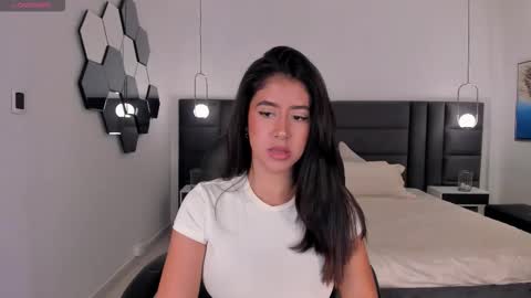 Sussan online show from 10.23.25