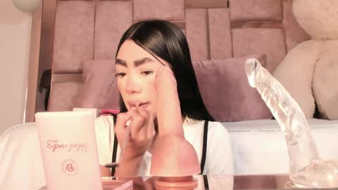 Sussie Tompsom online show from 03.30.26