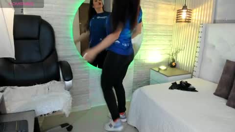 Snapshot of sussy__stone chatting on 04.23.26 online show from 04.23.26