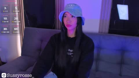 Snapshot of sussy_rosse_2 chatting on 10.28.25 Susana online show from 10.28.25