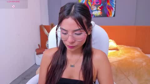 Snapshot of sussy_sweet4u chatting on 02.25.25 sussy_sweet4u online show from 02.25.25