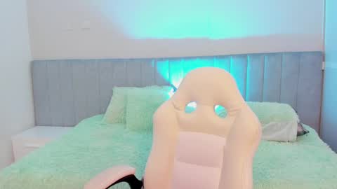 Snapshot of sussy_sweet4u chatting on 09.12.25 sussy_sweet4u online show from 09.12.25