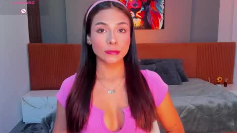 Snapshot of sussy_sweet4u chatting on 10.23.25 sussy_sweet4u online show from 10.23.25
