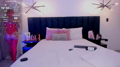 susyy online show from 10.23.25