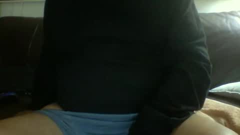 Snapshot of suv1 chatting on 02.04.26 Otto online show from 02.04.26