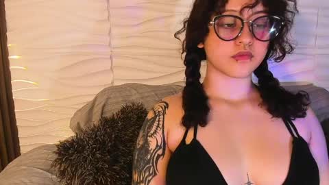 suxan_white online show from 04.09.26