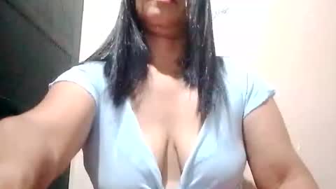 suzzie_hot online show from 09.19.25