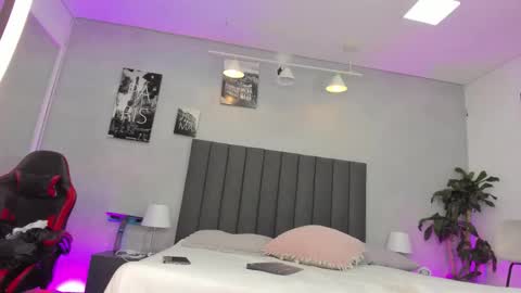 Snapshot of sven_basquiat chatting on 03.02.26 Sven online show from 03.02.26