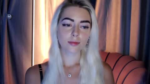 Snapshot of sweeet_angelll chatting on 07.11.26 sweeet angelll online show from 07.11.26